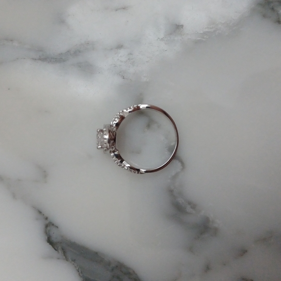 Engagement Ring Sterling Silver Cubic Zirconia Size 7 - Picture 7 of 16